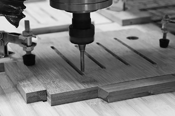 Jakiego rodzaju narzędzia są potrzebne do routera CNC?