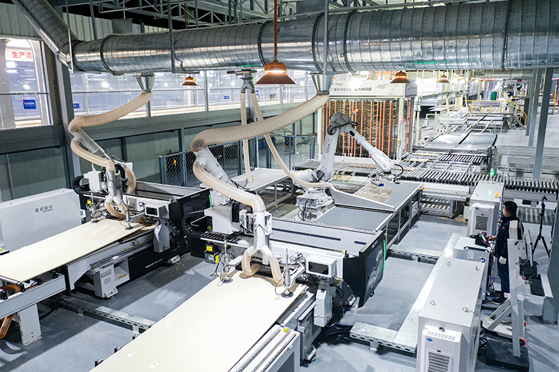 Transmisja na żywo inteligentnej produkcji GoldenHome CNC