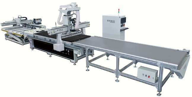 Bezpyłowa maszyna do cięcia Maszyna do cięcia drewna Maszyna Excitech CNC